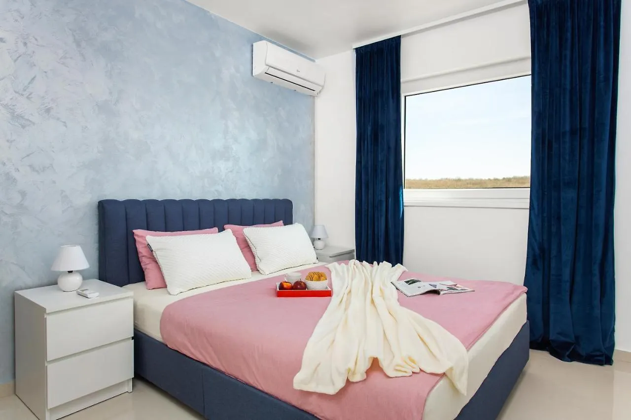 Villa Angie With Heated Pool Vodnjan