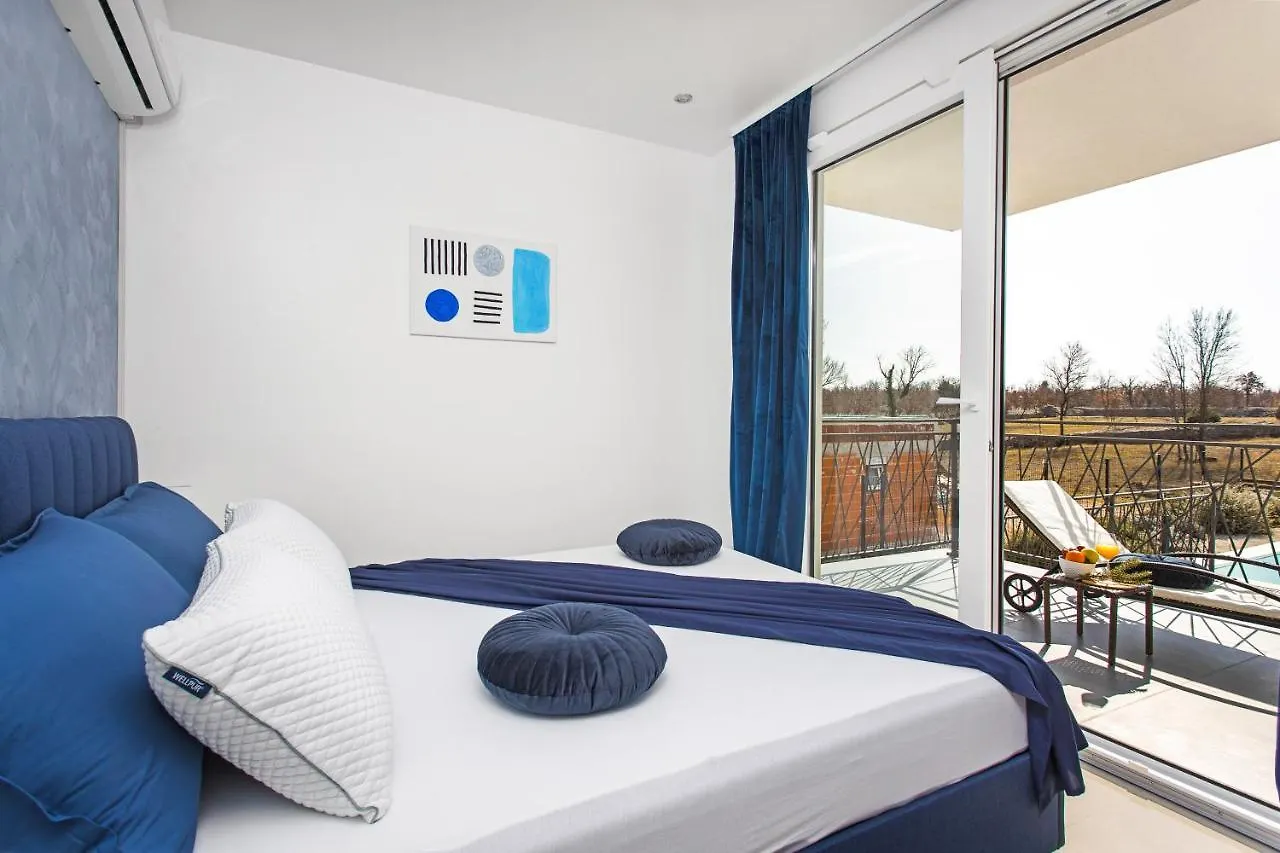 Villa Angie With Heated Pool Vodnjan
