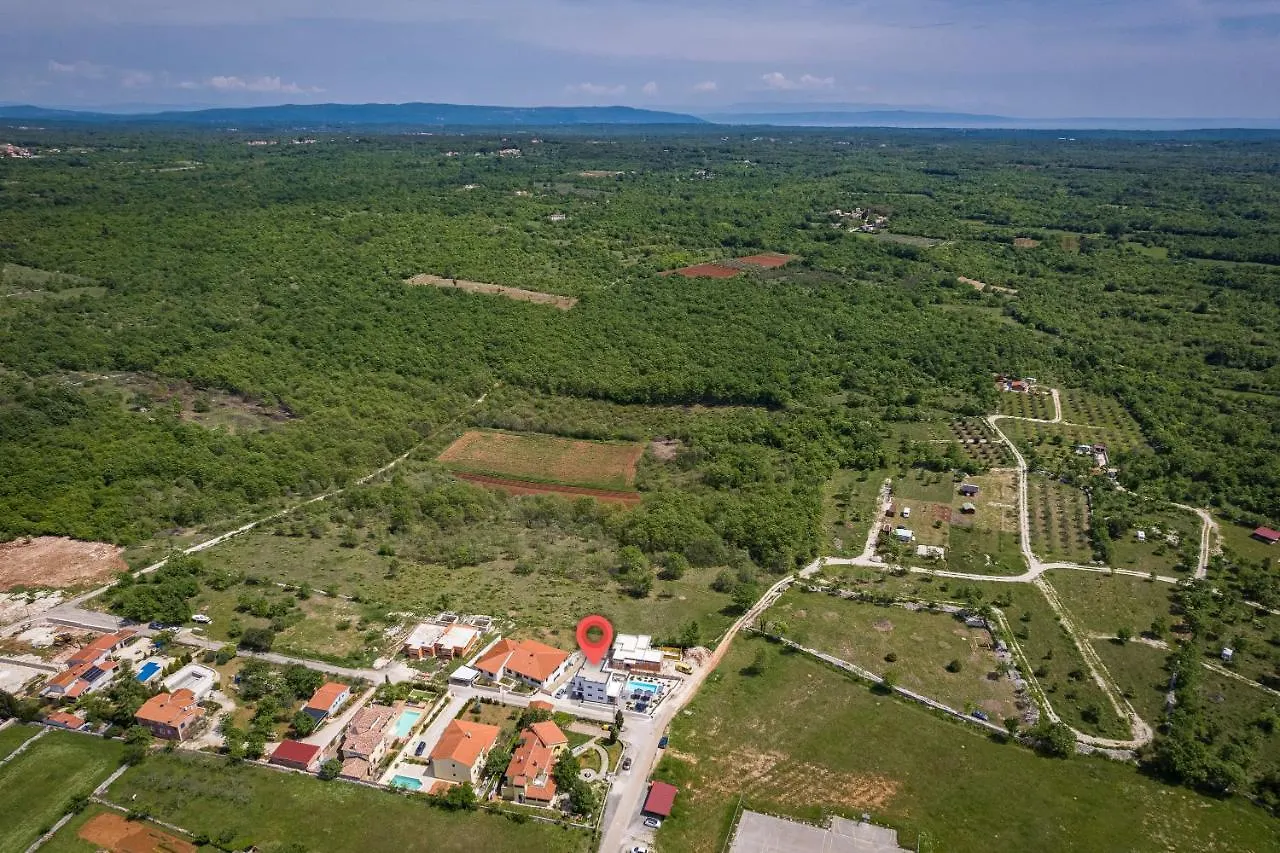 Villa Angie With Heated Pool Vodnjan
