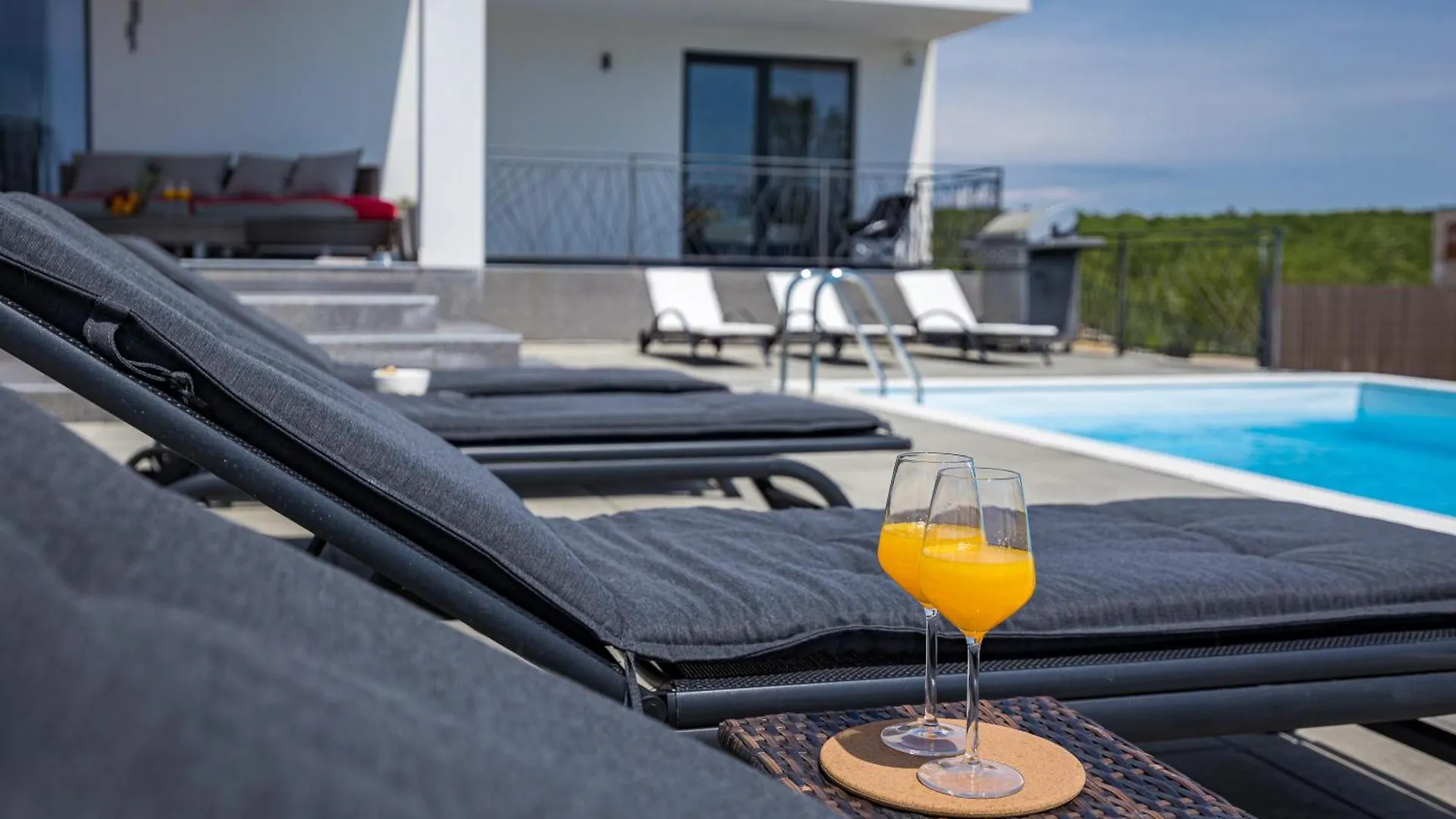 Villa Angie With Heated Pool Vodnjan
