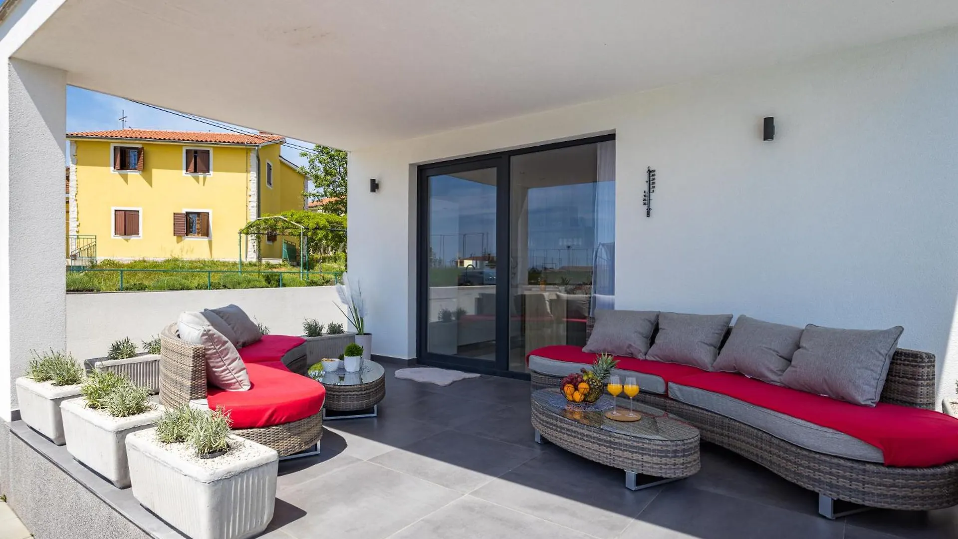 Villa Angie With Heated Pool Vodnjan Croatia