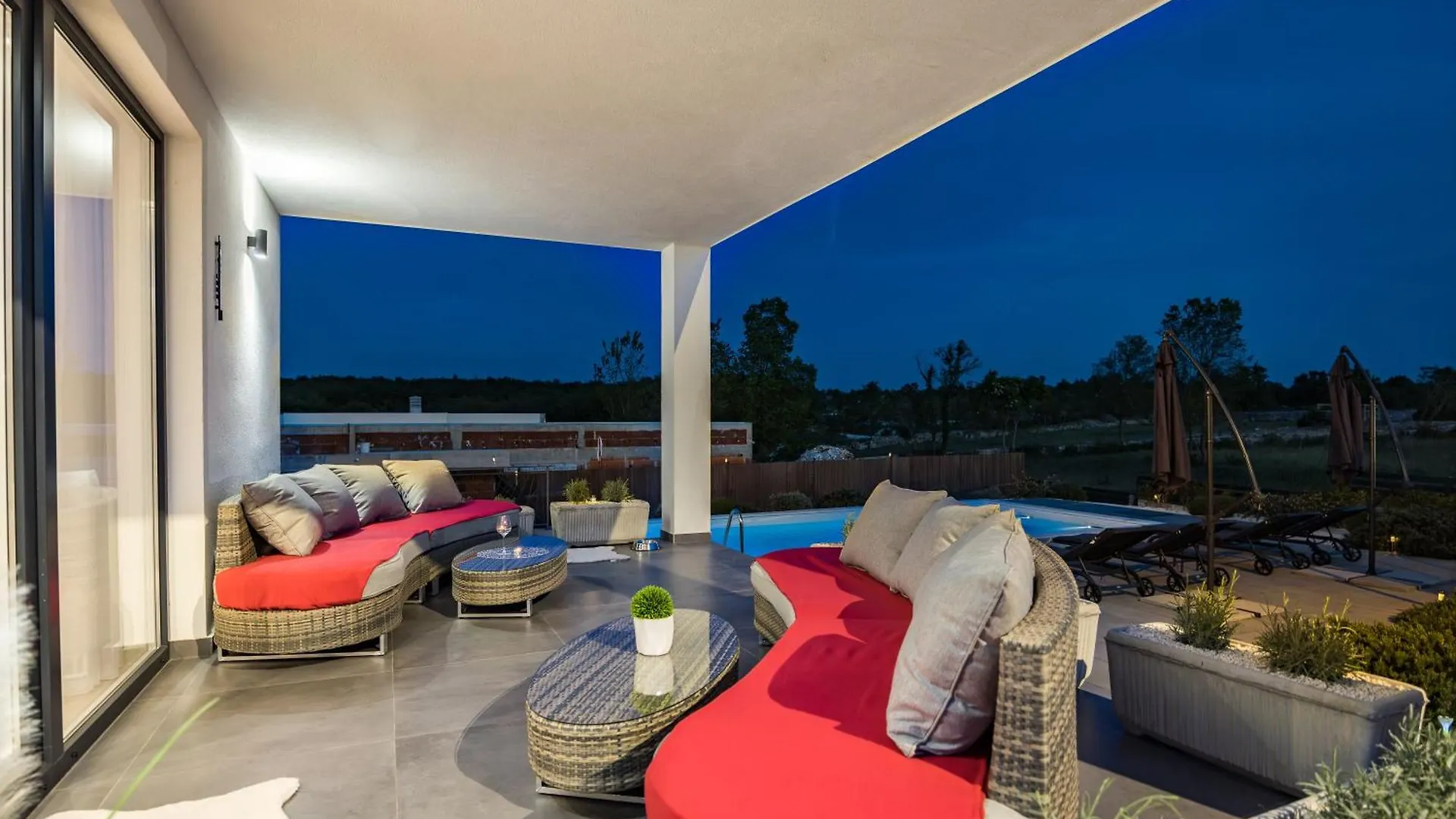 Villa Angie With Heated Pool Vodnjan