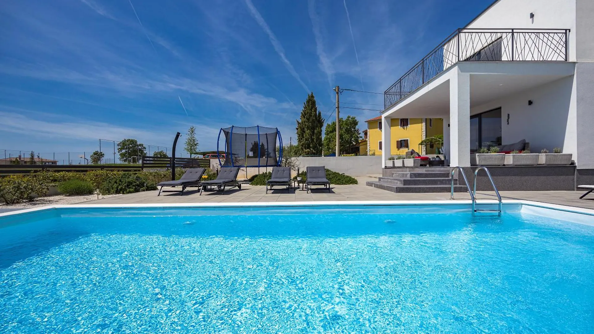 Villa Angie With Heated Pool Vodnjan