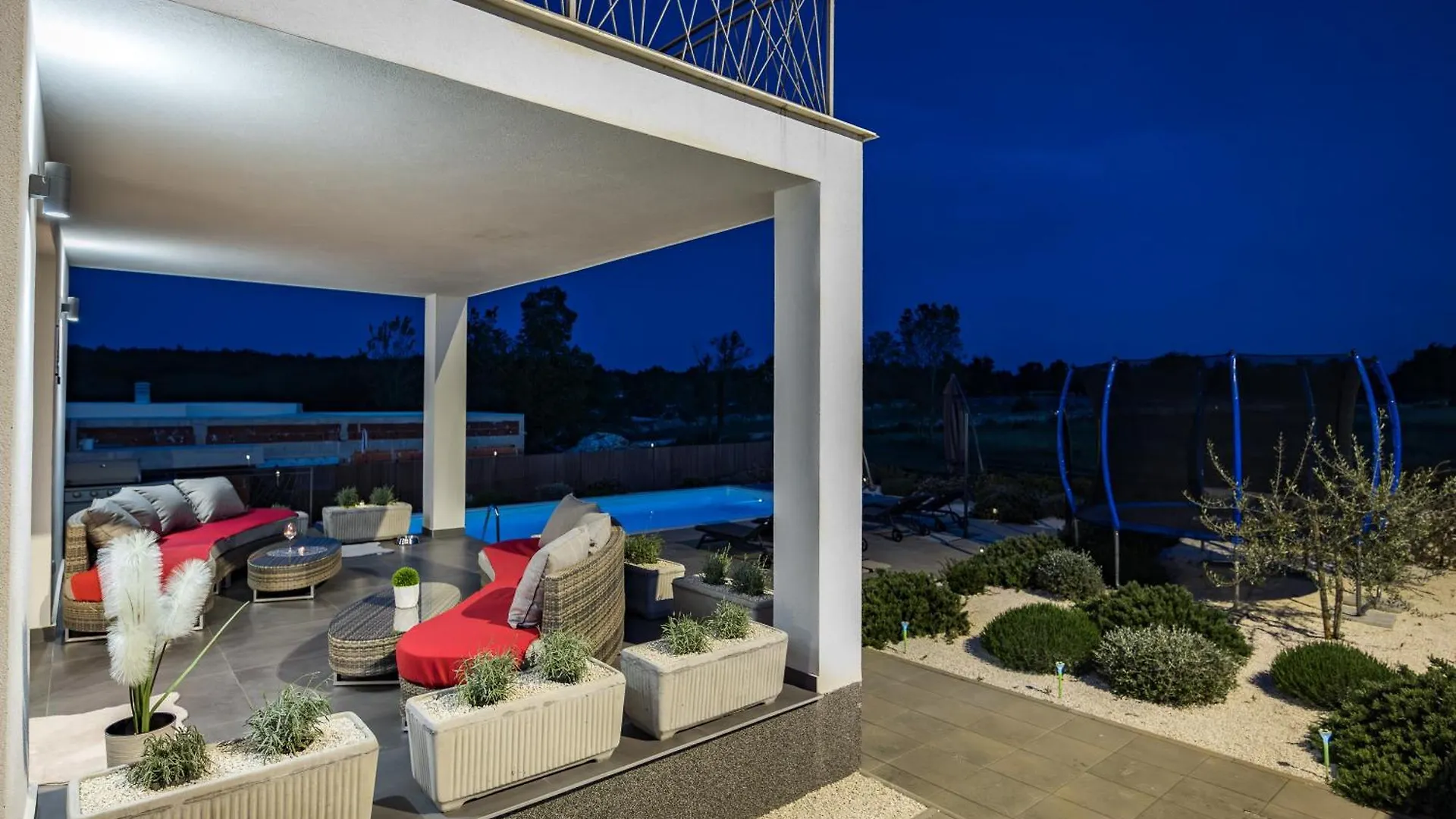 Villa Angie With Heated Pool Vodnjan